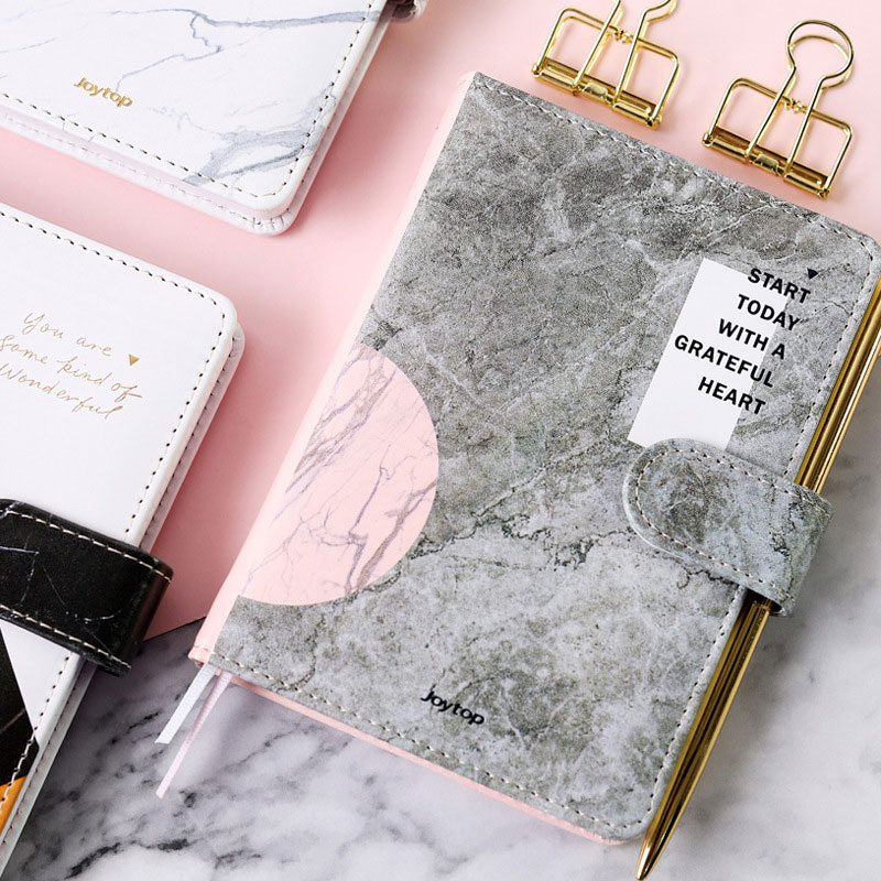 لماذا تستحوذ الدفاتر الورقية الحجرية على المكاتب في عام 2024؟