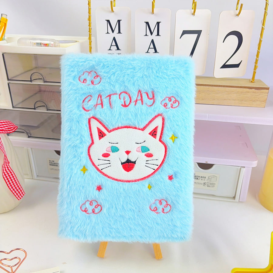 هل الدفتر الفخم مقاس A5 Cute Cat Day Diary هو الرفيق الأكثر راحة في الكتابة للتأمل اليومي والتقاط الإبداعي؟